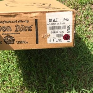 Devin Aire Women’s Riding Boots 8.5